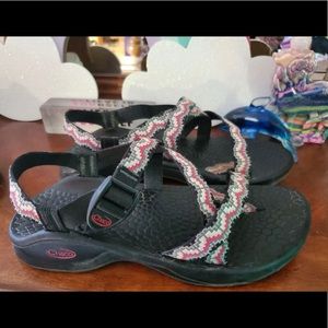 Women’s Chacos Size 10
